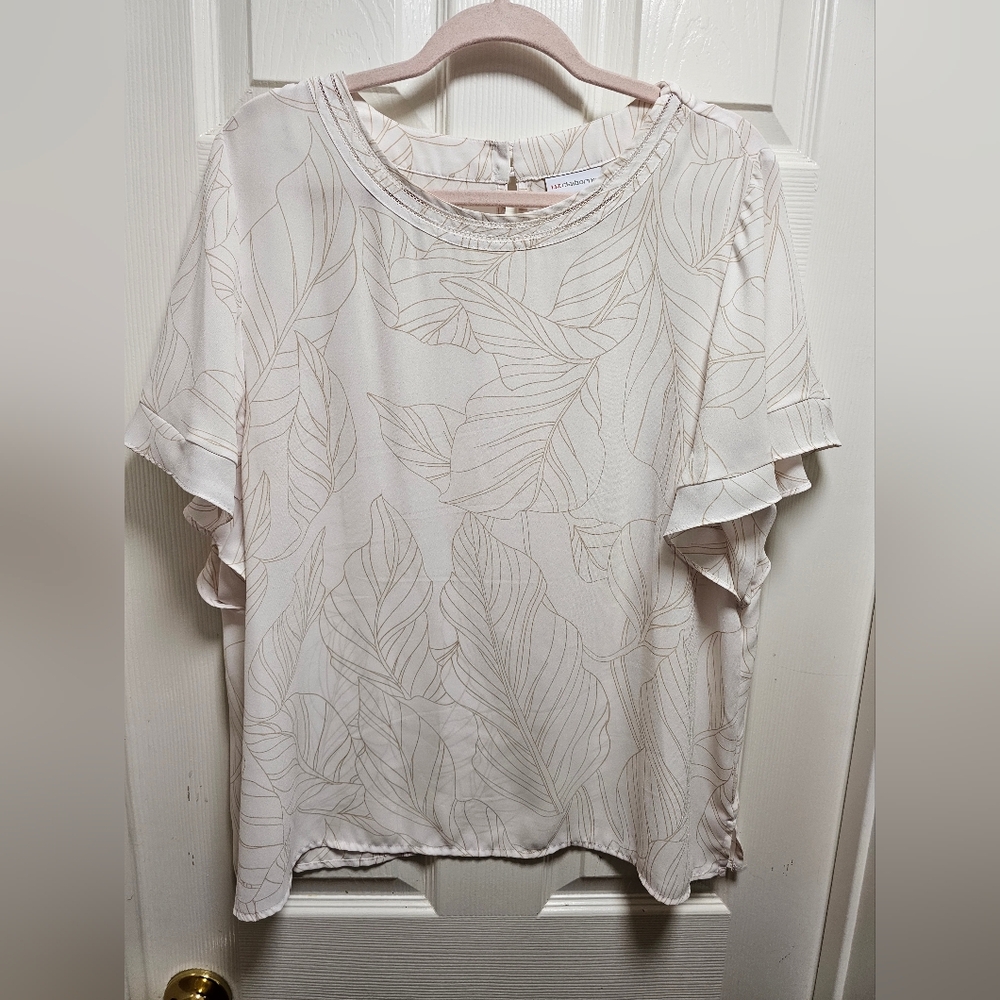 Liz Claiborne Beige Leaf Print Blouse XL Flowy Short Sleeve Ruffle Sleeve